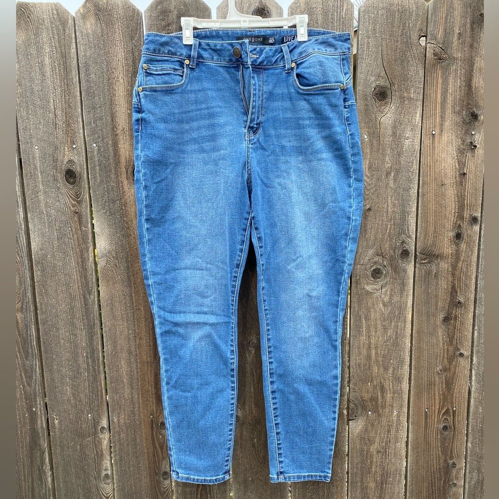 High waisted skinny jeans